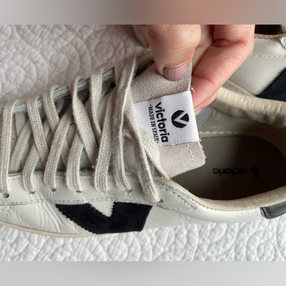 Victoria. Berlin Leather Sneaker size 40 - Picture 7 of 9